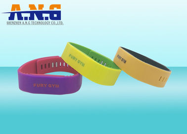 China Waterproof Silicone RFID Wristbands and RFID Bracelets for Cashless and Access Control supplier