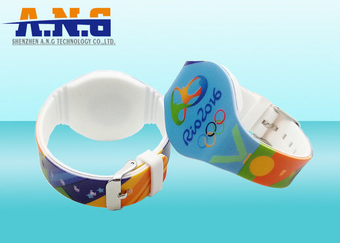 13.56 MHz Adjustable Waterproof Silicone RFID Bracelet For Swimming Pool